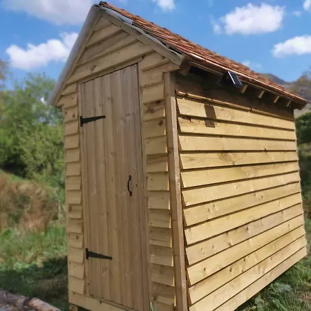 Syke Farm - Yurt's And Shepherds Hut * バターミア